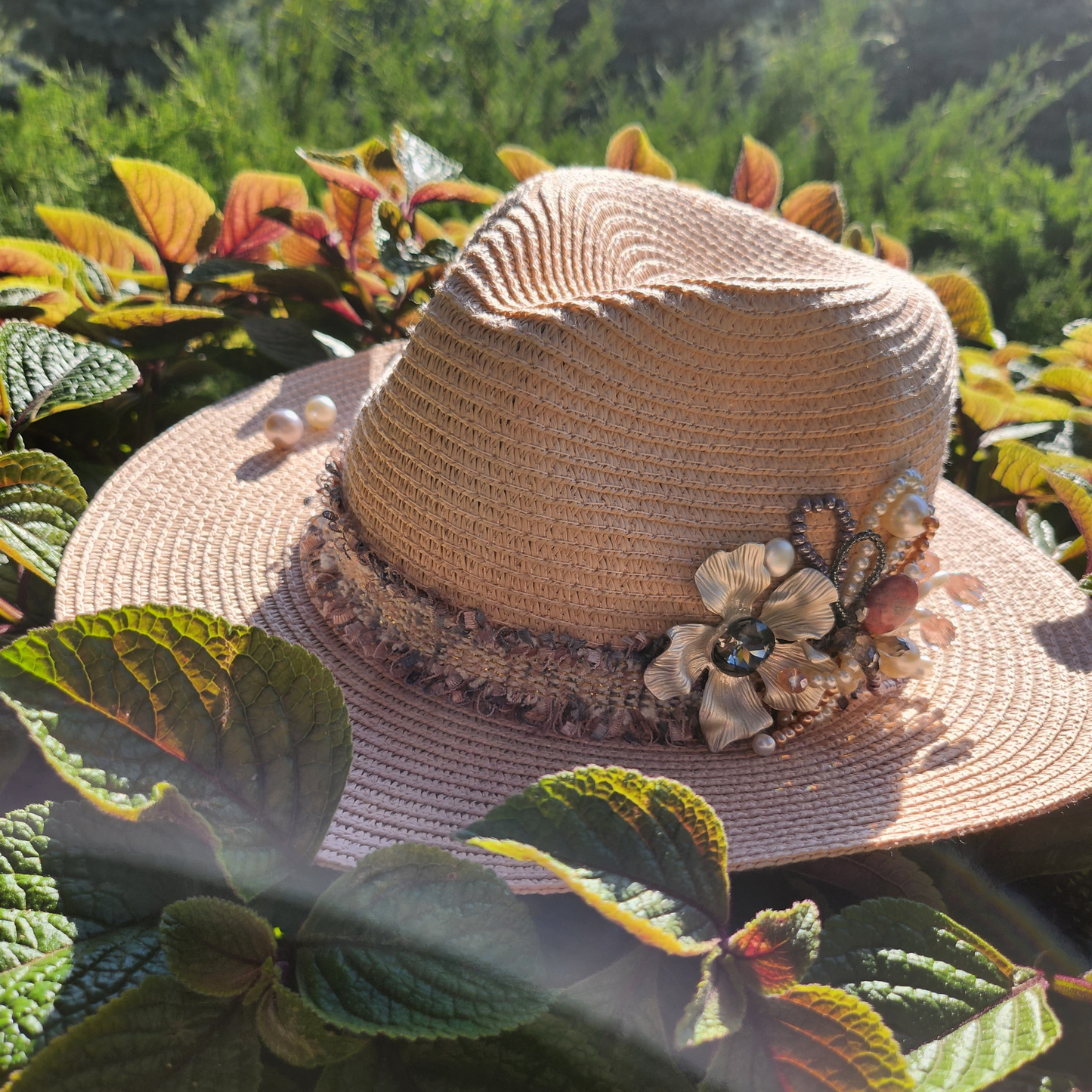 Straw fedora hat from the Flowers collection