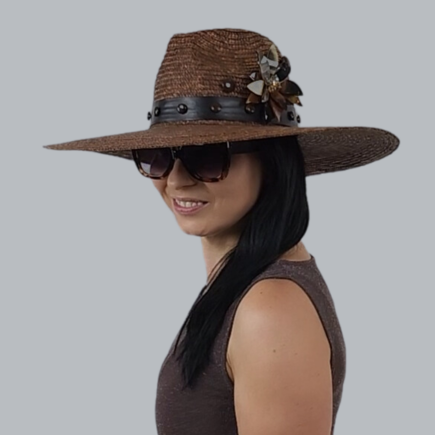 Luxurious Brown Straw Fedora with Mother-of-Pearl Accent