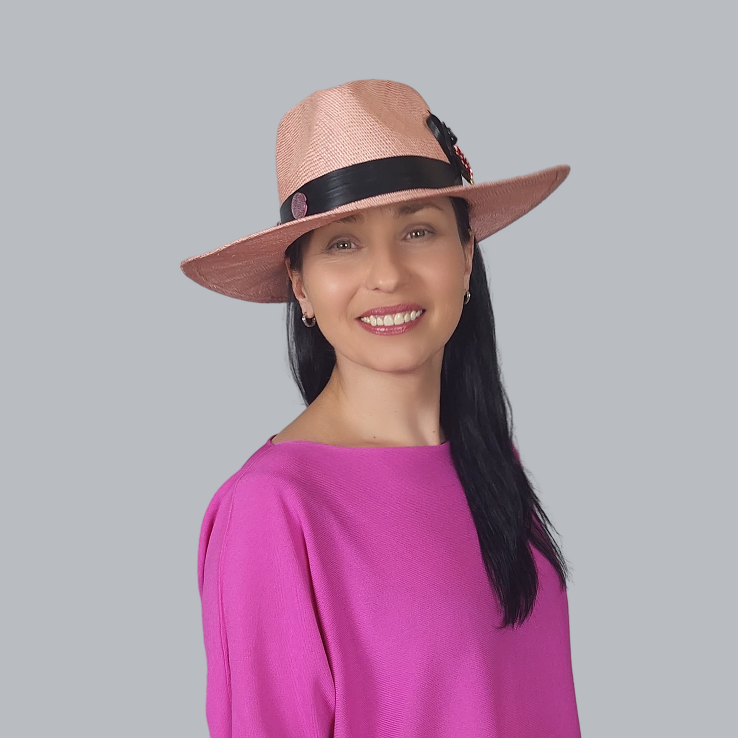Pink Straw Fedora Hat with Brooch faceted 2